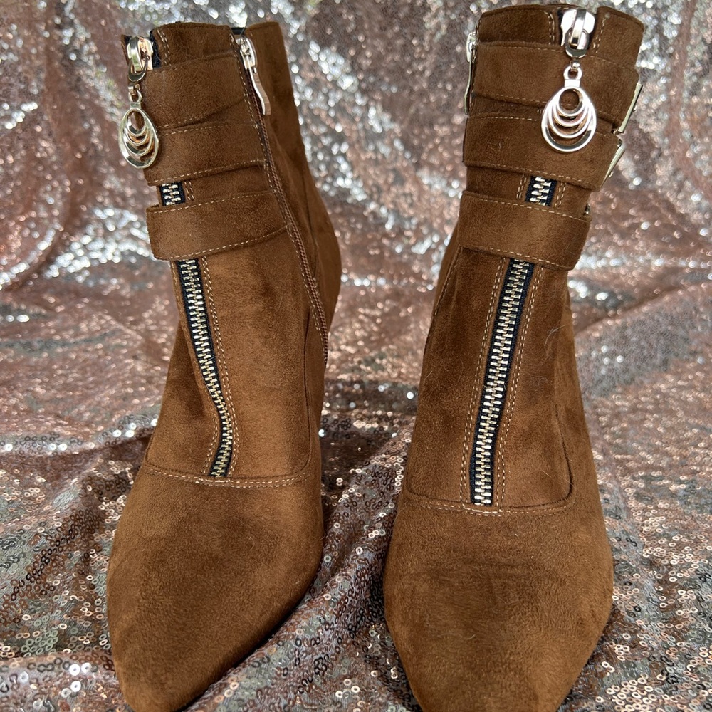 Women’s size 9 boots